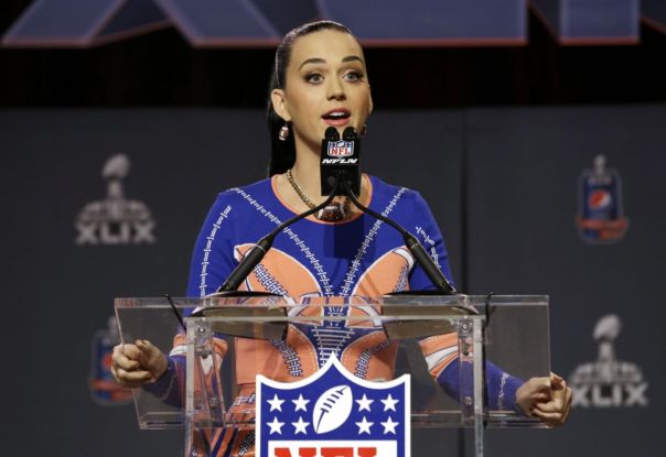 katy-perry-at-pepsi-super-bowl-xlix-halftime-show-press-conference-in-phoenix_3